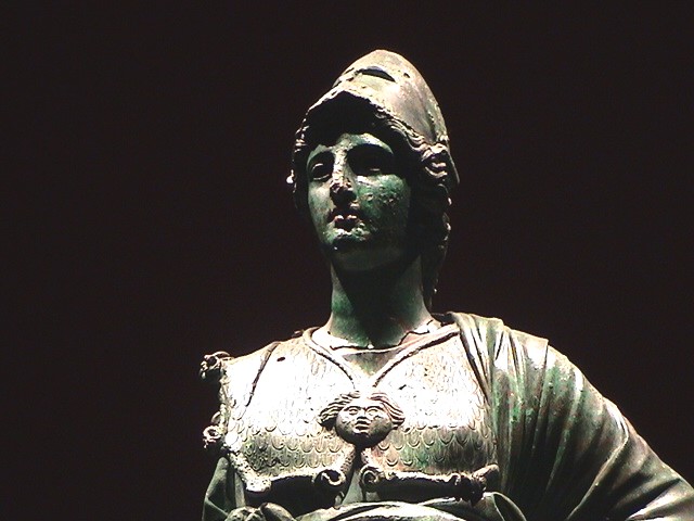 La Minerva fu ritrovata nel 1541 in un pozzo nei pressi della chiesa di San Lorenzo